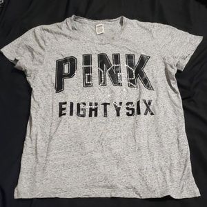 VS pink legging tee